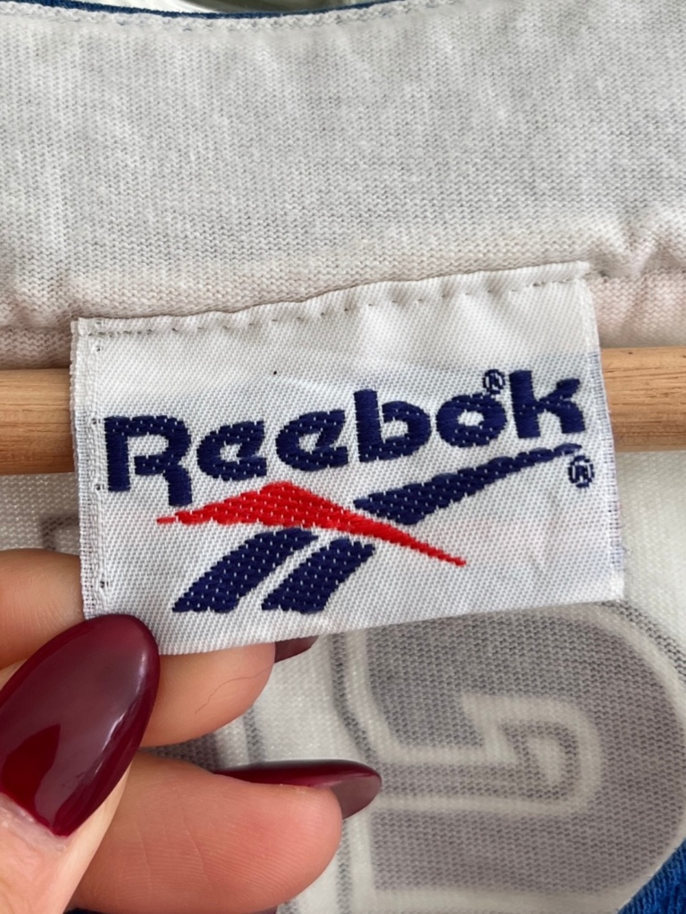 Reebok Baseball Raglan Shirt - Medium - Picture 4 of 4